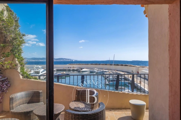 Luxury Apartment for sale in Théoule-sur-Mer, 720 000 €