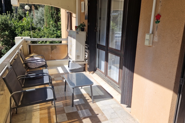 Appartement de luxe à vendre à Antibes, 375 000 €, Photo 1