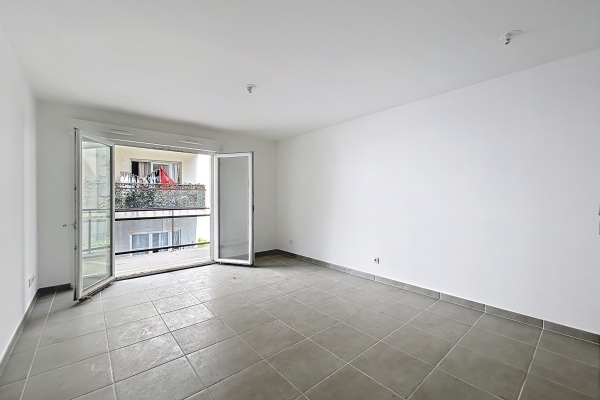 Luxury Apartment for sale in Le Cannet, 277 000 €