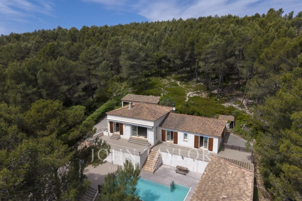 Luxury House for sale in Roquefort-la-Bédoule, 1 190 000 €, Photo 2