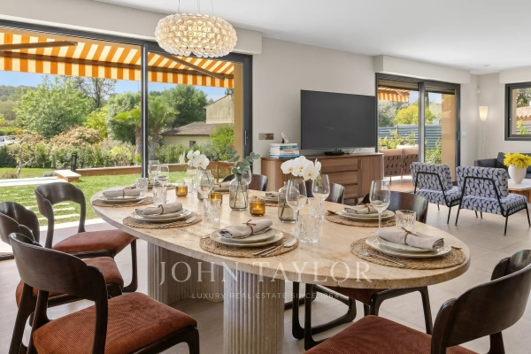 Maison de luxe à louer à Mougins, 12 000 €, Photo 3