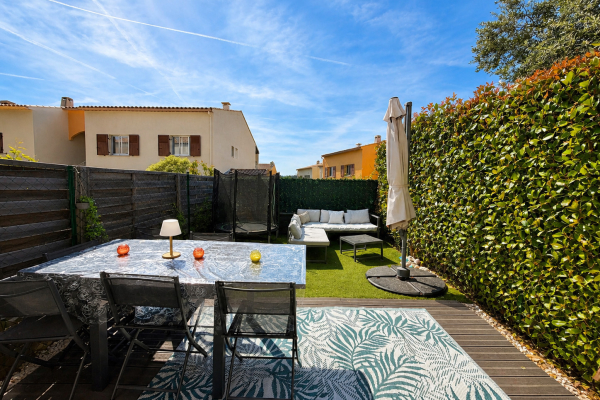 Maison de luxe à vendre à Villeneuve-Loubet, 475 000 €, Photo 1