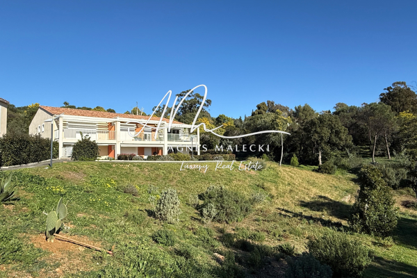 Appartement de luxe à vendre à Cavalaire-sur-Mer, 555 000 €, Photo 1