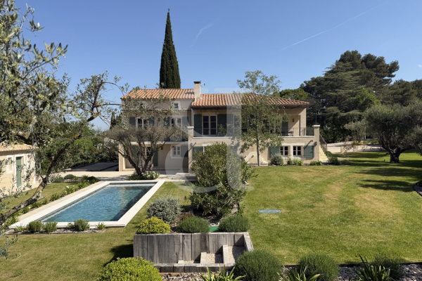 Maison de luxe à vendre à Fontvieille, 1 790 000 €, Photo 1