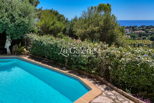 Maison de luxe à vendre à Hyères, 1 290 000 €, Photo 1