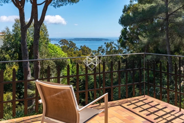 Luxury House for sale in Cannes, 1 850 000 €, Photo 1