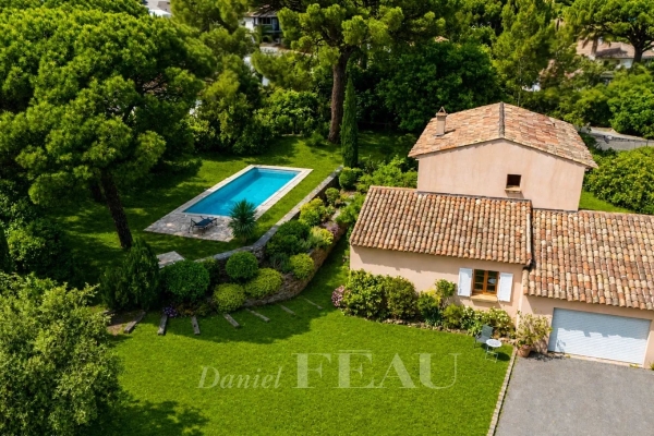 Maison de luxe à vendre à Gassin, 1 740 000 €, Photo 1
