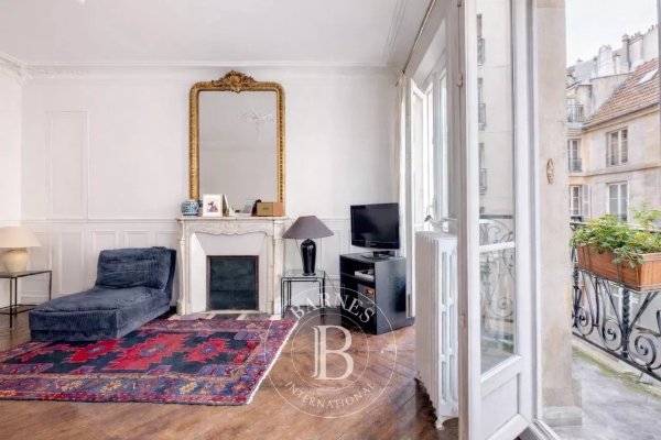 Luxury Apartment for sale in Paris 5Ème, 850 000 €, Photo 2