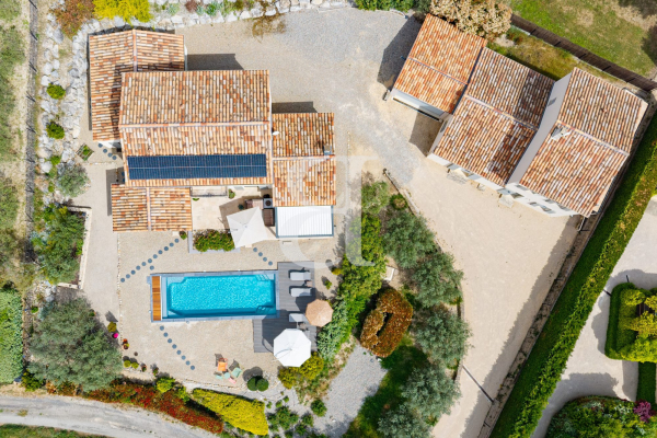 Luxury House for sale in Saint Saturnin les Apt, 1 595 000 €, Photo 3