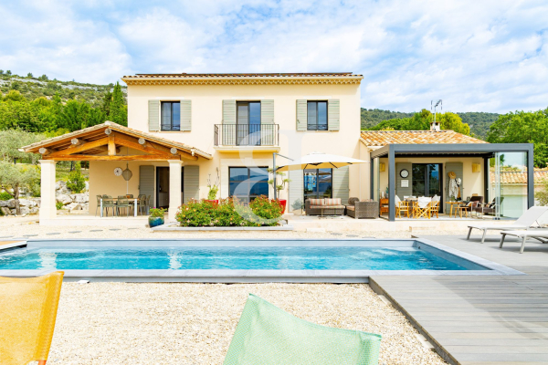 Luxury House for sale in Saint Saturnin les Apt, 1 595 000 €, Photo 4