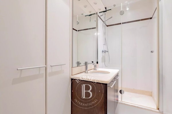 Luxury Apartment for sale in Paris 5Ème, 850 000 €, Photo 4