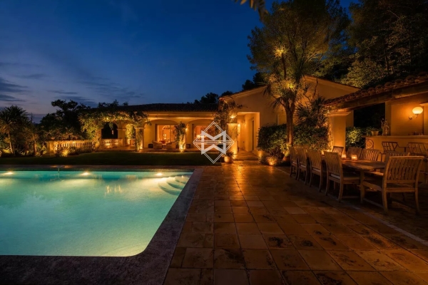 Maison de luxe à vendre à Cannes, 2 490 000 €, Photo 5