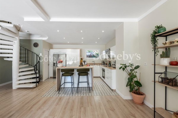 Maison de luxe à vendre à Villefranche-sur-Mer, 1 245 000 €, Photo 1