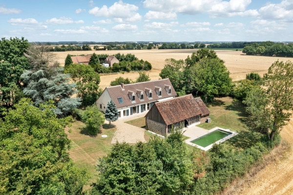 Maison de luxe à vendre à Nogent-le-Rotrou, 735 000 €, Photo 1
