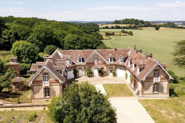 Maison de luxe à vendre à Nogent-le-Rotrou, 1 990 000 €, Photo 1