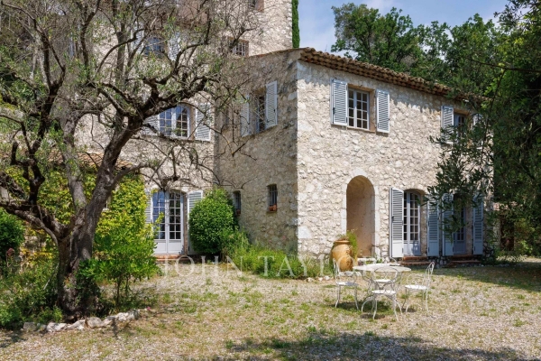 Luxury House for sale in La Colle-sur-Loup, 1 750 000 €