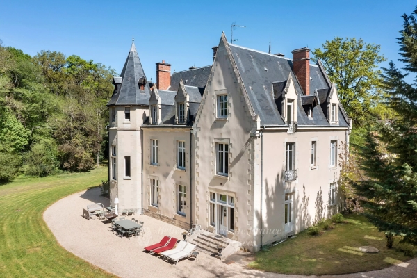 Maison de luxe à vendre à Bourges, 1 980 000 €, Photo 2