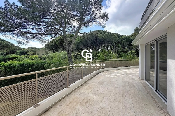 Appartement de luxe à vendre à Saint-Raphaël, 995 000 €, Photo 2