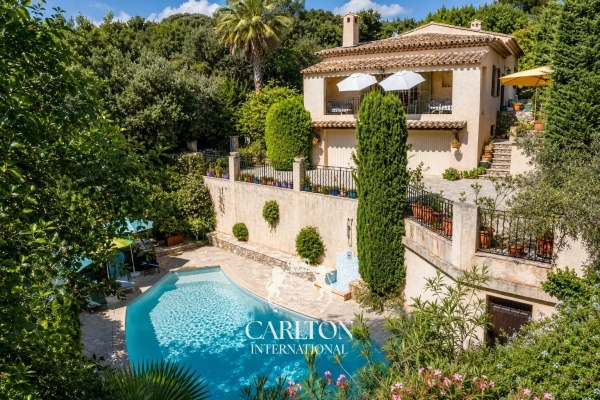 Maison de luxe à vendre à Saint-Paul-de-Vence, 755 000 €, Photo 1