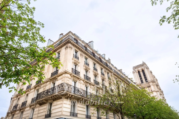 Luxury Apartment for sale in Paris 4Ème, 2 305 000 €, Photo 3
