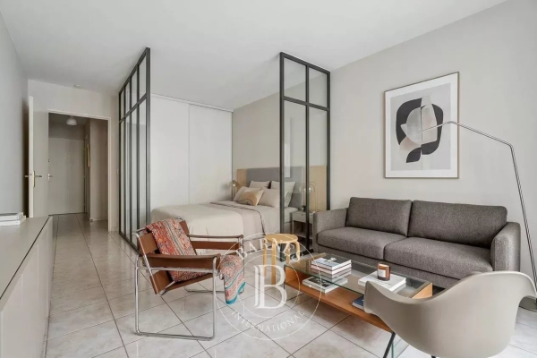 Appartement de luxe à vendre à Paris 10Ème, 295 000 €, Photo 1