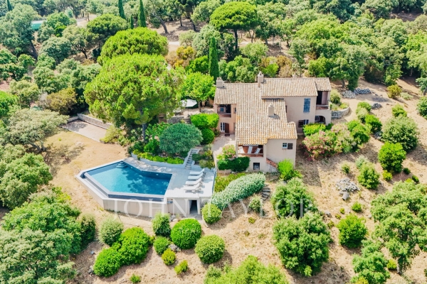 Maison de luxe à vendre à La Croix-Valmer, 2 750 000 €, Photo 1