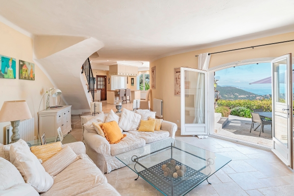 Maison de luxe à vendre à Théoule-sur-Mer, 1 990 000 €, Photo 2