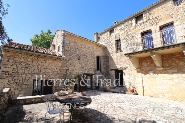 Luxury House for sale in Reillanne, 875 000 €, Photo 3