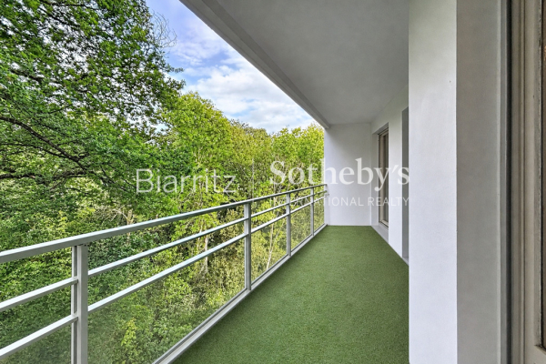 Luxury Apartment for sale in Biarritz, 750 000 €, Photo 1