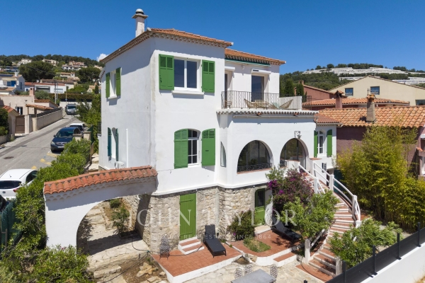 Luxury House for sale in Bandol, 1 400 000 €, Photo 1