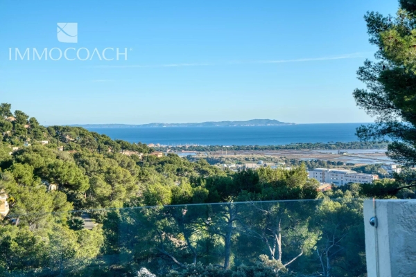 Maison de luxe à vendre à Hyères, 1 100 000 €, Photo 1