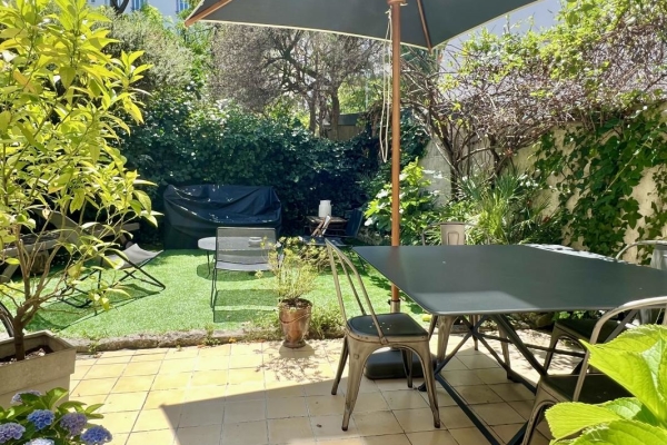 Maison de luxe à vendre à Paris 18ème, 1 800 000 €, Photo 1