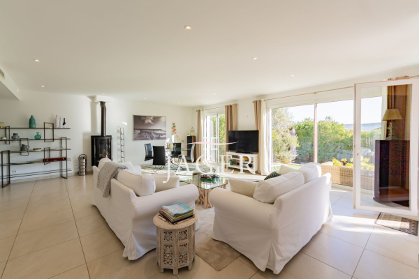 Maison de luxe à vendre à Cogolin, 895 000 €, Photo 4