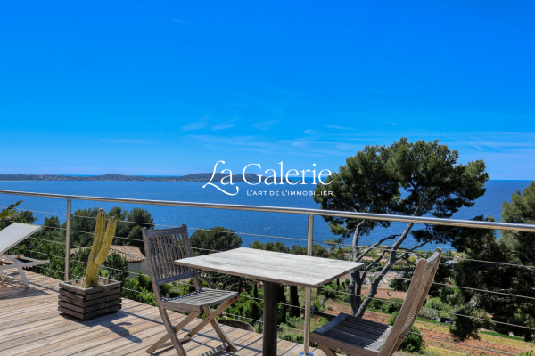Maison de luxe à vendre à Carqueiranne, 1 600 000 €, Photo 1