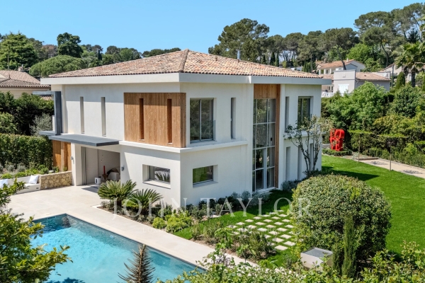 Maison de luxe à louer à Mougins, 13 000 €, Photo 1