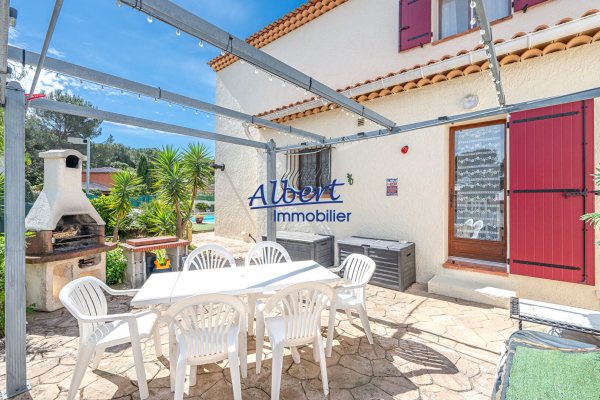 Maison de luxe à vendre à La Seyne-sur-Mer, 705 000 €, Photo 2