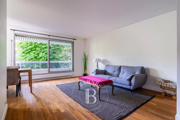 Luxury Apartment for sale in Neuilly-sur-Seine, 1 090 000 €, Photo 3