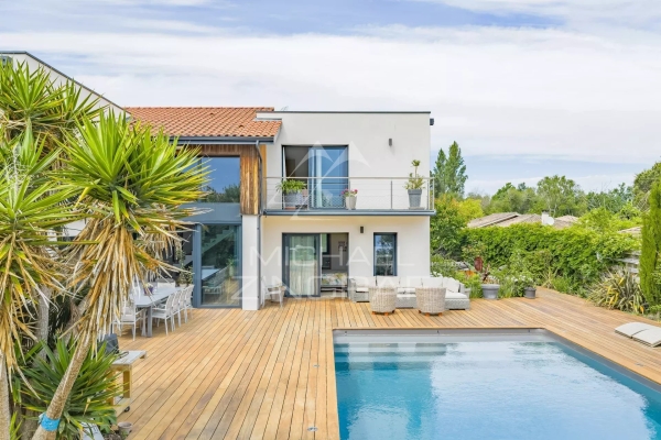 Luxury House for sale in La Teste-de-Buch, 1 578 000 €, Photo 3