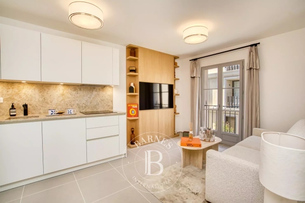 Appartement de luxe à vendre à Saint-Tropez, 840 000 €, Photo 1