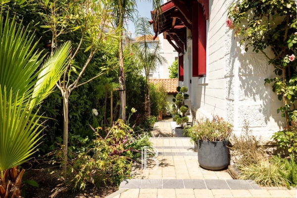 Luxury House for sale in Biarritz, 2 730 000 €, Photo 3