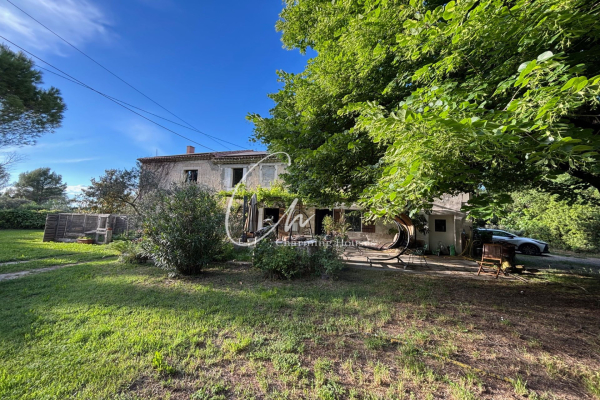 Maison de luxe à vendre à Saint-Rémy-de-Provence, 990 000 €, Photo 1