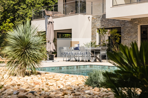 Luxury House for sale in La Croix-Valmer, 2 790 000 €, Photo 1