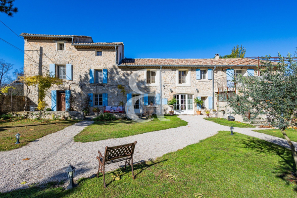 Luxury House for sale in Pernes-les-Fontaines, 1 950 000 €, Photo 1