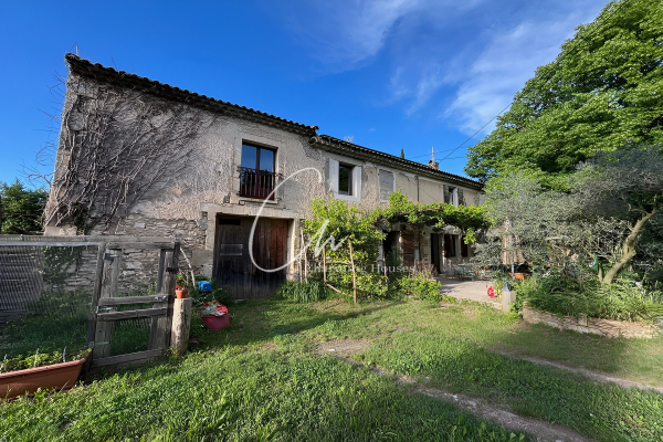 Luxury House for sale in Saint-Rémy-de-Provence, 990 000 €, Photo 2