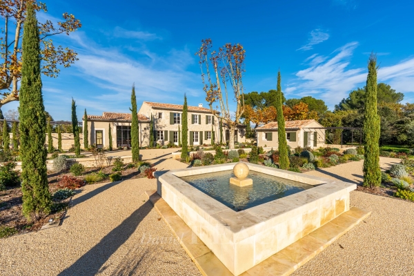 Luxury House for sale in Eygalières, 8 820 000 €, Photo 2