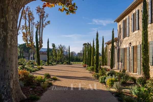 Luxury House for sale in Eygalières, 8 820 000 €, Photo 3