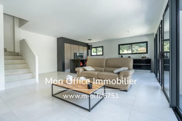 Maison de luxe à vendre à Saint-Raphaël, 670 000 €, Photo 5