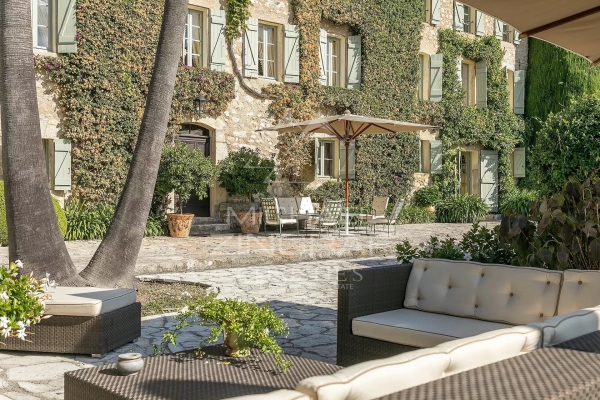 Maison de luxe à vendre à Grasse, 6 900 000 €, Photo 1