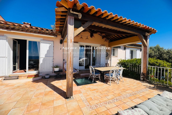 Luxury House for sale in Les Issambres, 695 000 €, Photo 3