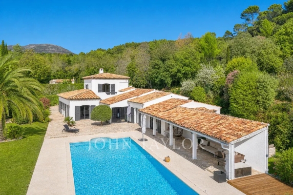 Luxury House for sale in La Colle-sur-Loup, 1 790 000 €
